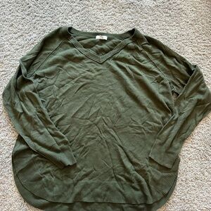 14th & Union Forest Green V-Neck Sweatshirt